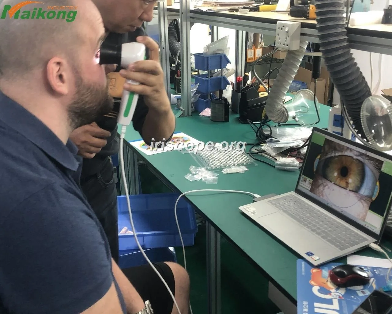 Fabricantes de iridologia para distribuidores em Portugal: orientação prática e resposta direta — iridology camera facotry customer (57).jpg
