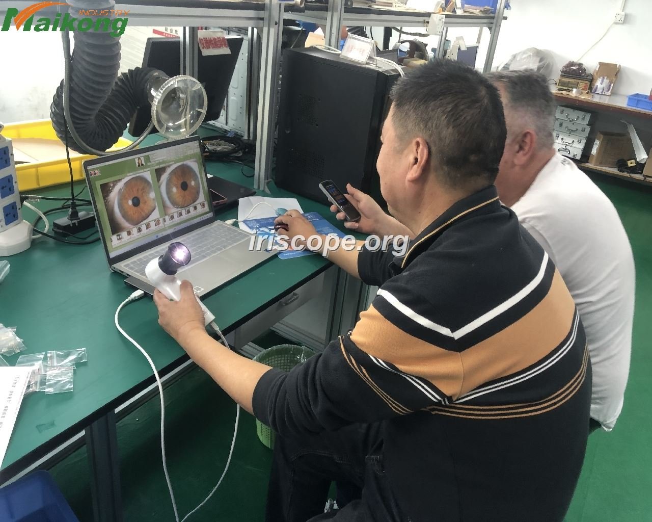 Onde podem comprar equipamentos de iridologia os distribuidores e parceiros em Portugal — iridology camera facotry customer  (47).jpg