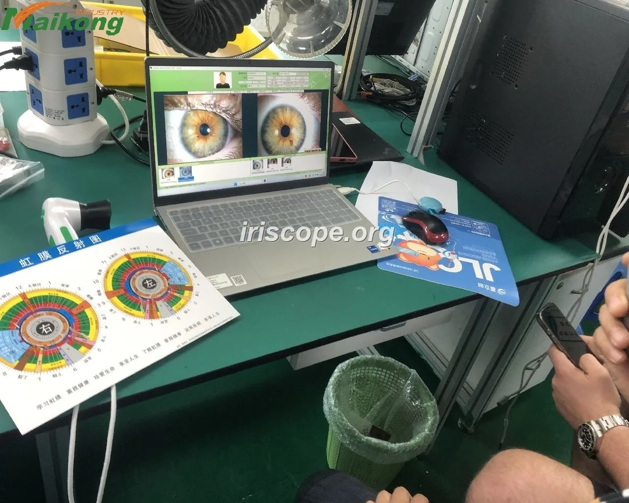 Iriscope iridology camera 8 Iriscope iridology camera — iridology camera facotry customer (58).jpg